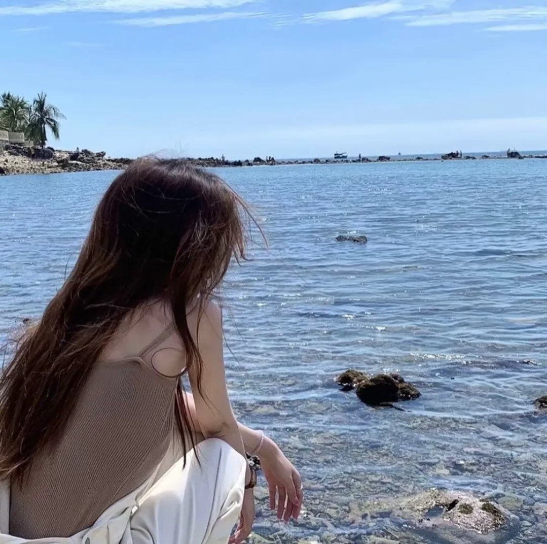 小镇幽浮